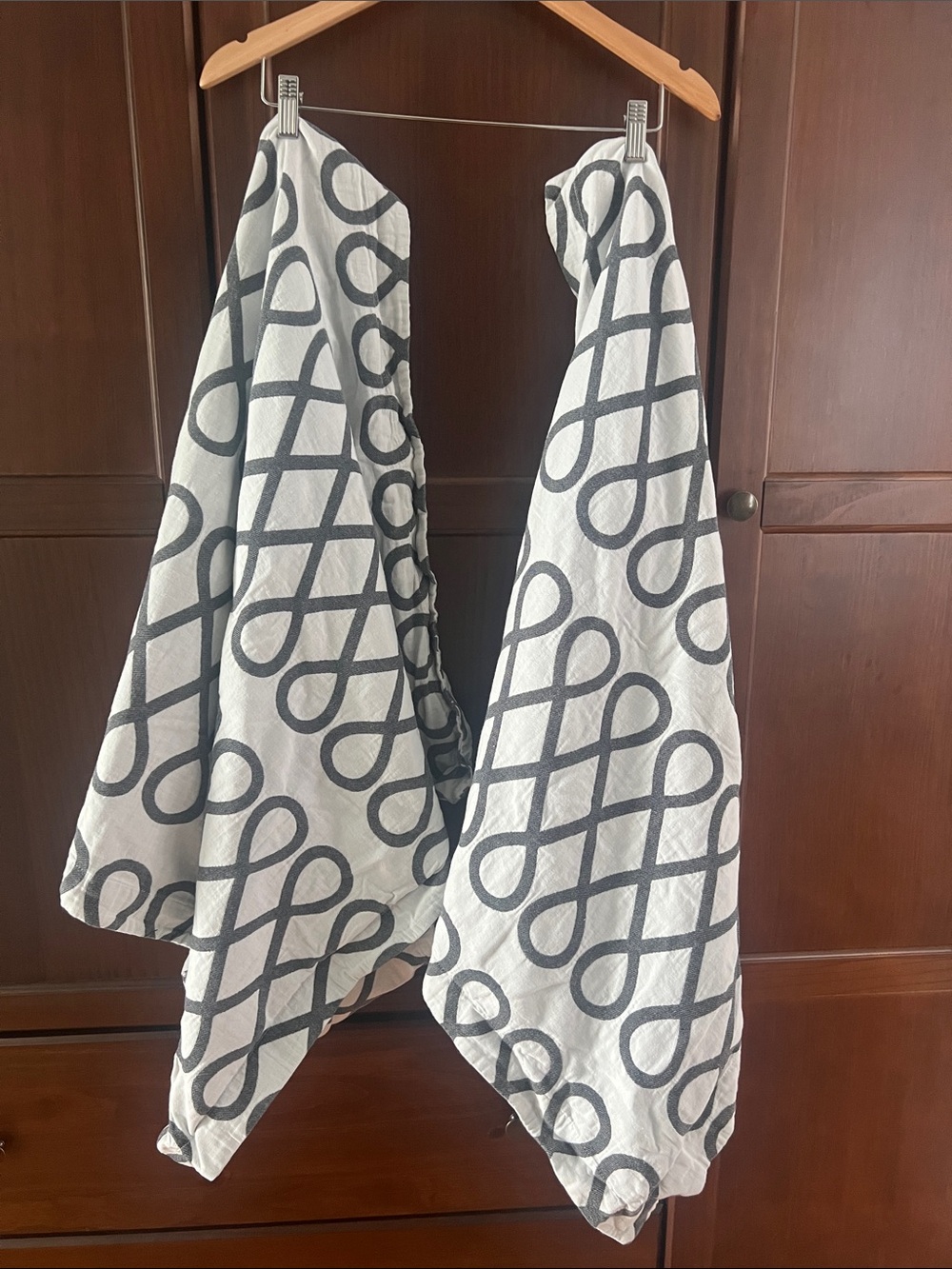 DwellStudio Pair Euro Shams 28x26 Woven Geometric Loop Gray White 100% Cotton